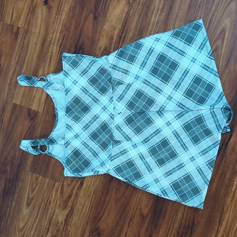 Romper - Picture 2 of 3
